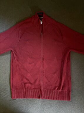 Tommy Hilfiger Men's Burgundy Full-Zip Quilted Sweater